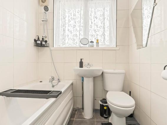 4 Bed Near Wembley Stadium *