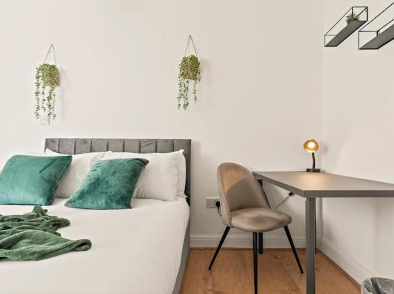4 Bed Near Wembley Stadium * Londra